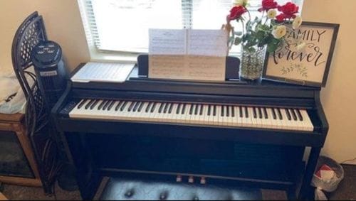 Customer photo review of Donner DDP-100 Upright Digital Piano