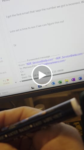 Customer video review of DeskBoard Buddy