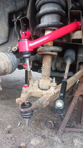 Customer photo review of Upper Control Arm for 2007-2018 Chevy Silverado Leveling Lift Kit GMC Sierra Cadillac 2"-4" Lift