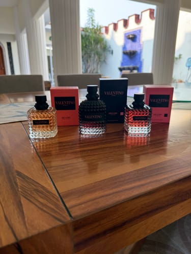 Reseña con foto de un cliente sobre Perfume Valentino Donna Born in Roma Coral Fantasy 100ml Edp