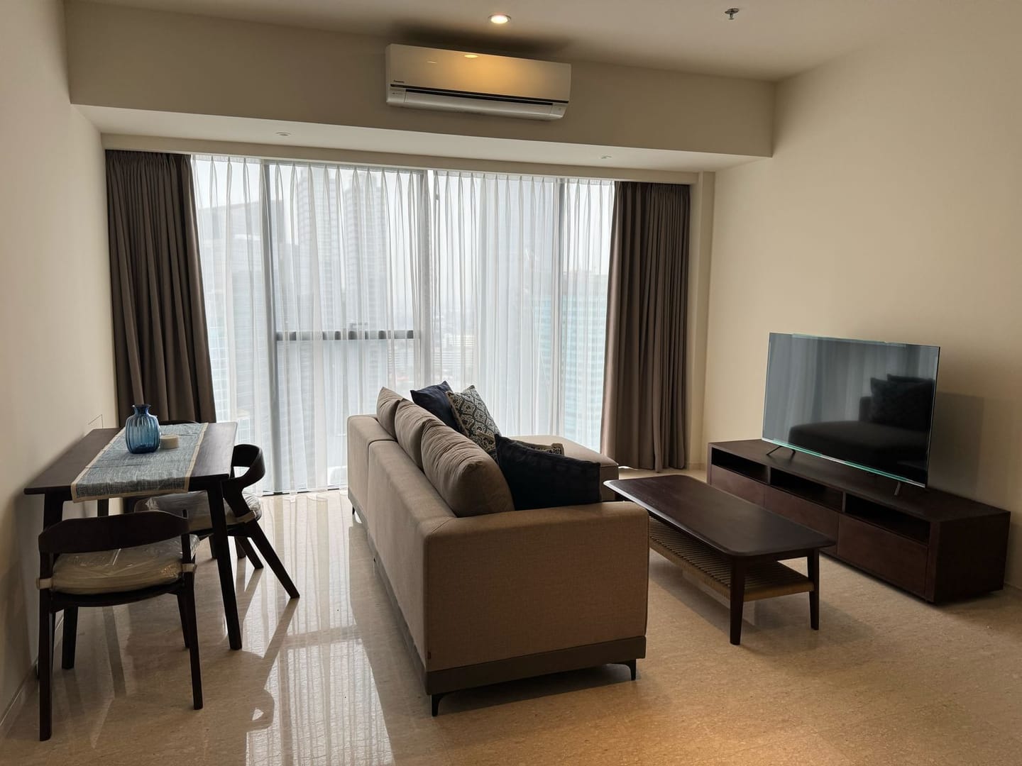 Customer photo review of Exclusive Teak & Loom Coffee Table