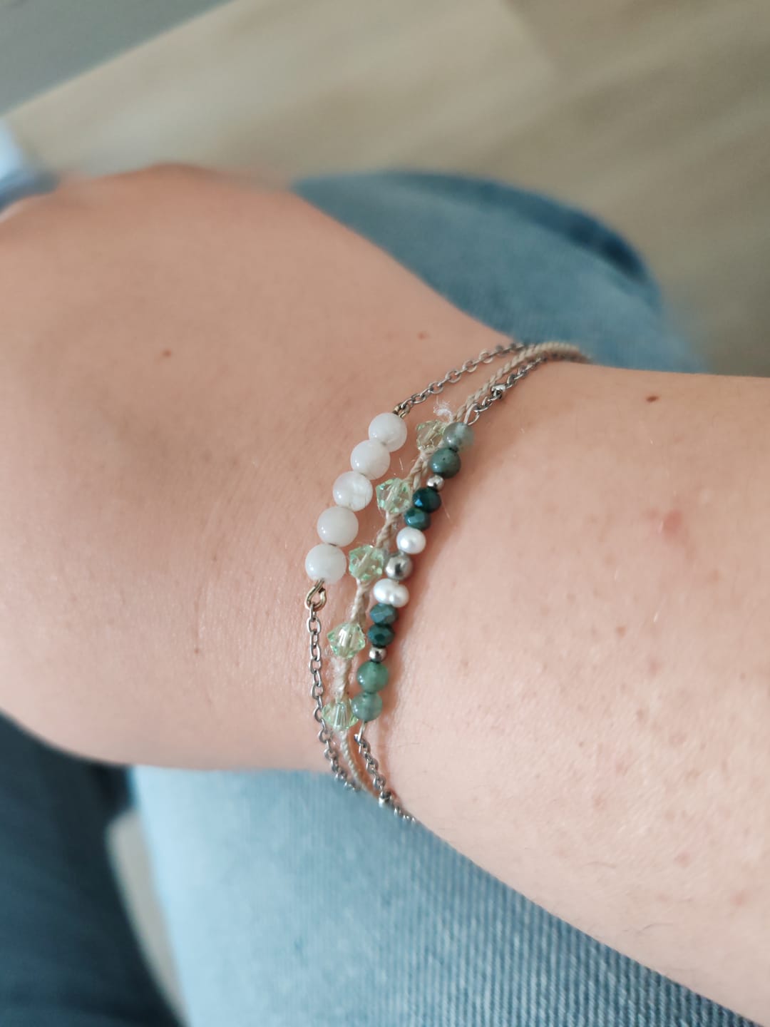 Customer photo review of NINON - Bracelet perles d'eau douce et pierres fines