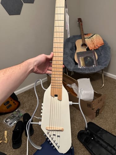 Customer photo review of Donner HUSH-I PRO Acoustic-Electric Guitar