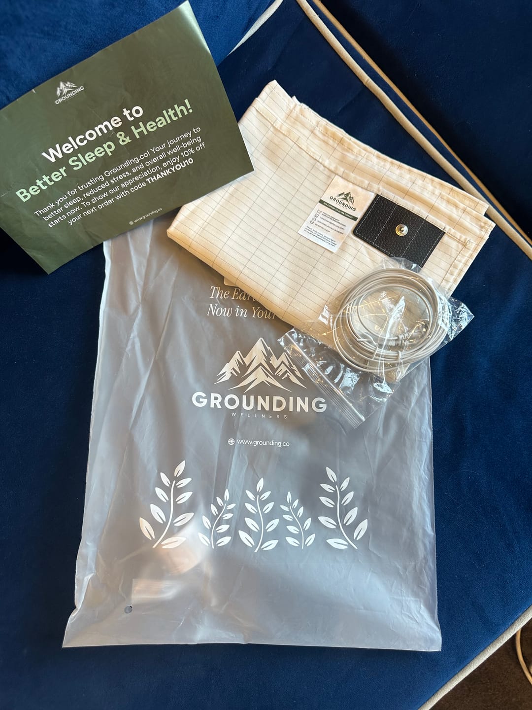 Customer photo review of SLEEP BUNDLE - GROUNDING MAT + GROUNDING FITTED SHEET