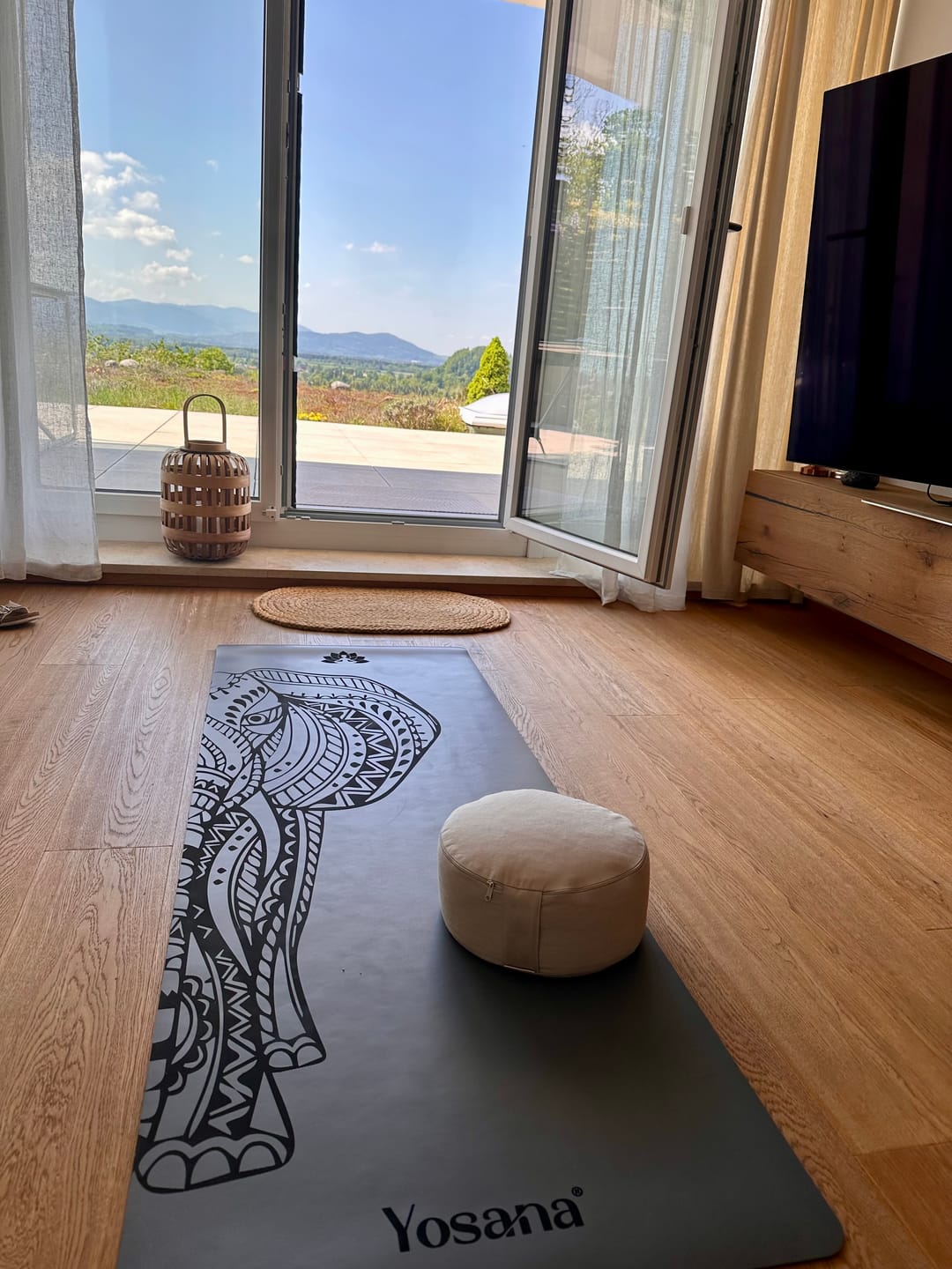 Customer photo review of Yogamatte Studioline Ultra-Grip "Grau Elefant" inkl. Tragegurt