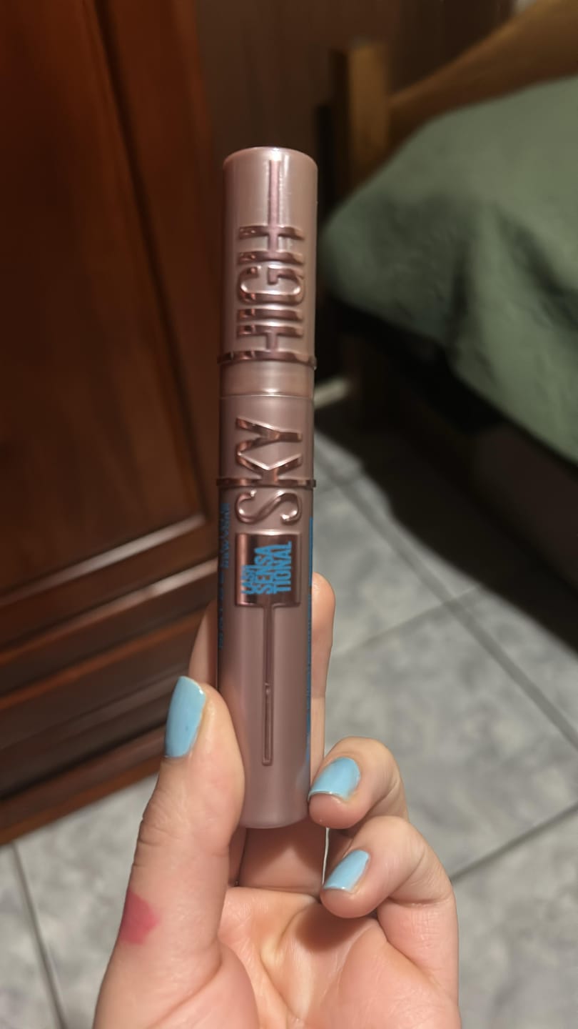 Customer photo review of Maybelline Lash Sensational Sky High Mascara