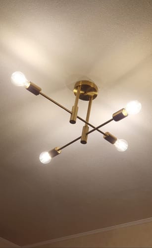 Customer photo review of Lampara Techo Modelo LIMBA Color dorado 4 soquetes