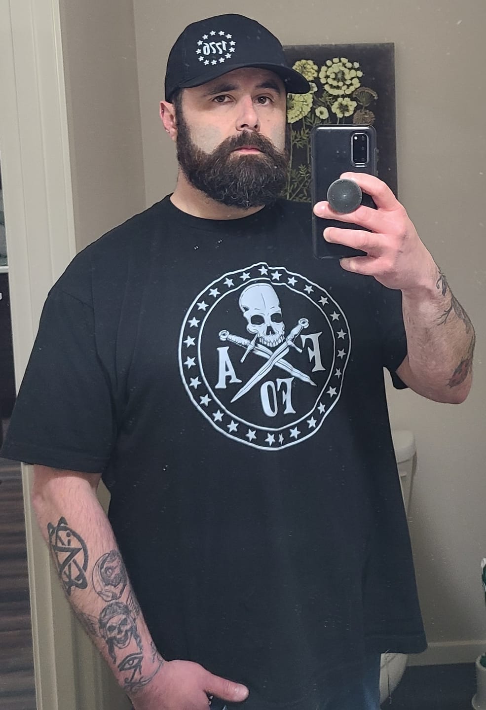 Customer photo review of FAFO Skull & Dagger T-Shirt