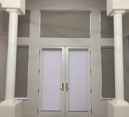 Customer photo review of SmartWings Motorized Roller Shades 100% Blackout Safari