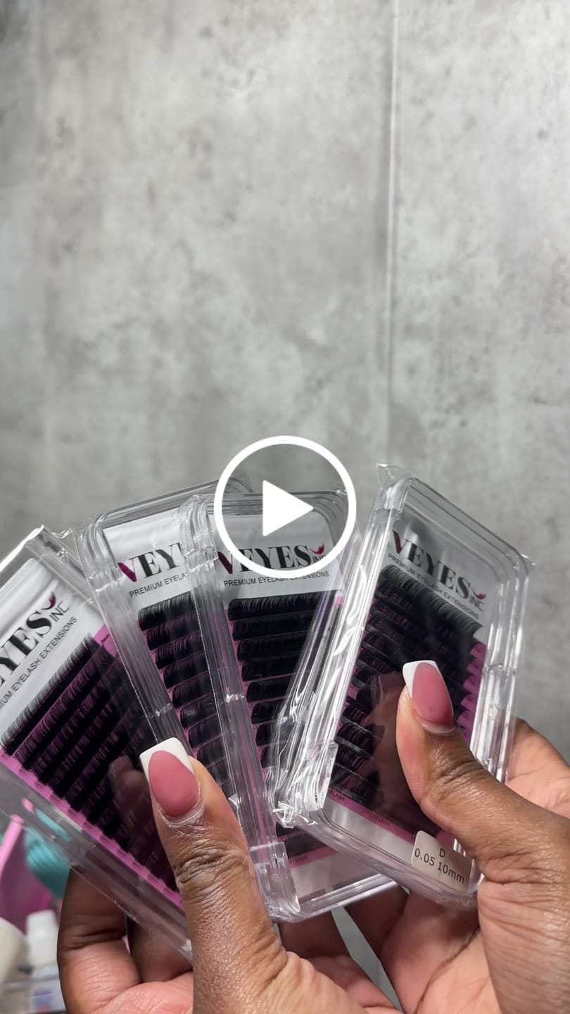 Customer video review of Premium Eyelash Extensions 0.05mm