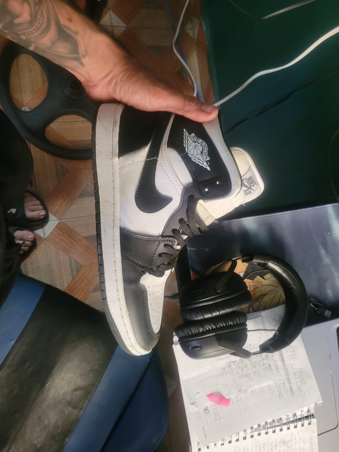 Customer photo review of Tenis Retro 1 Vaquita