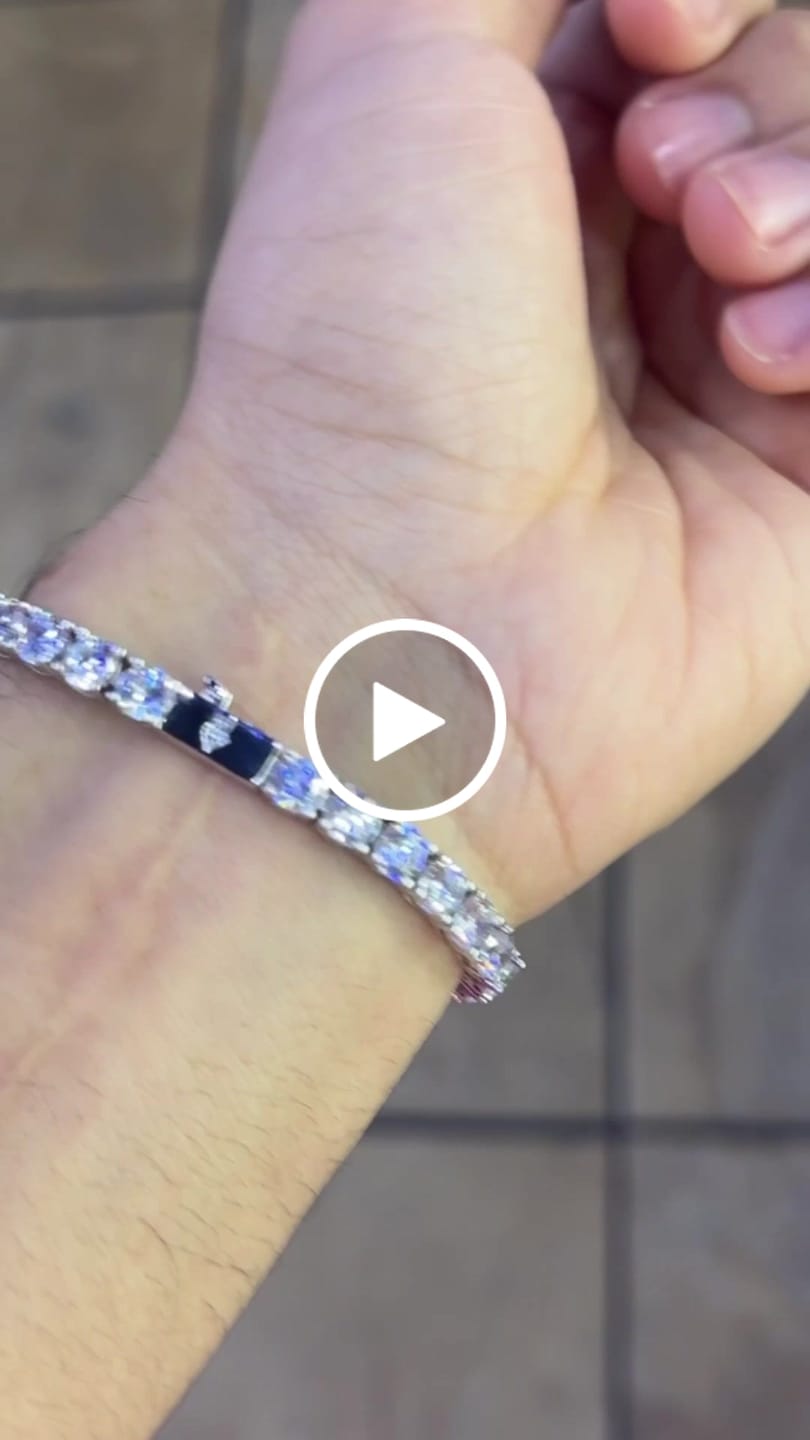 Customer video review of Custom Baguette Font Pendant