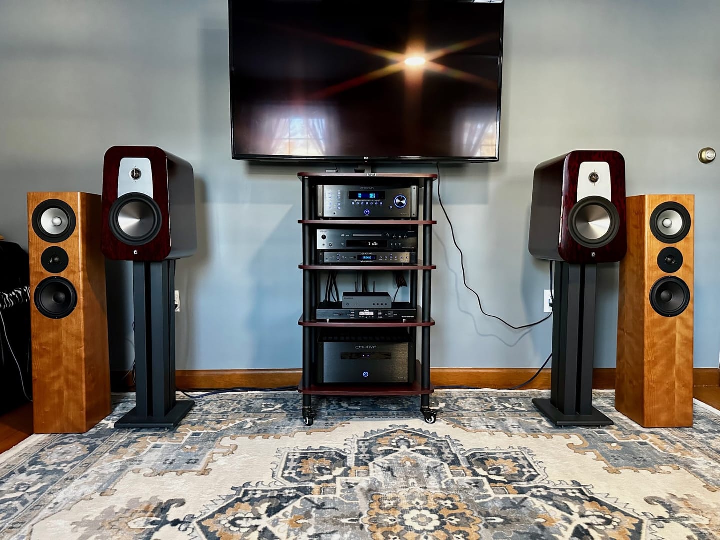 Customer photo review of Grandis GR8 8" 2-Way High Fidelity Bookshelf Speaker Pair