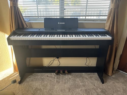 Customer photo review of Donner DDP-95 Upright Digital Piano