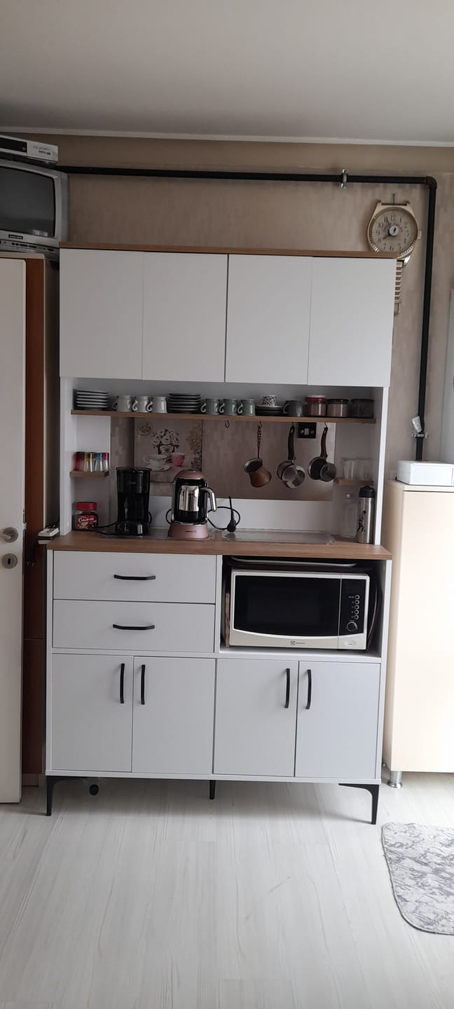 Customer photo review of Rani JE208 Çok Amaçlı Dolap 8 Kapaklı 2 Çekmeceli Kiler Mutfak Dolabı  Beyaz - Sepet Ceviz
