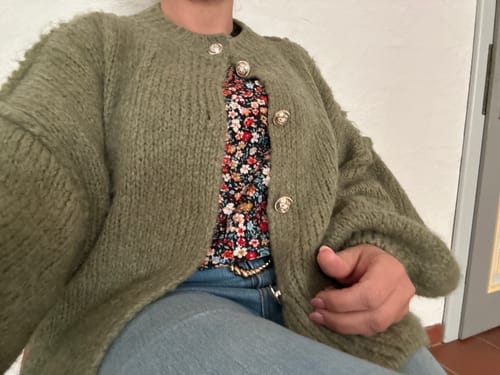 Customer photo review of Oversized Cardigan Short "CozyGlam"