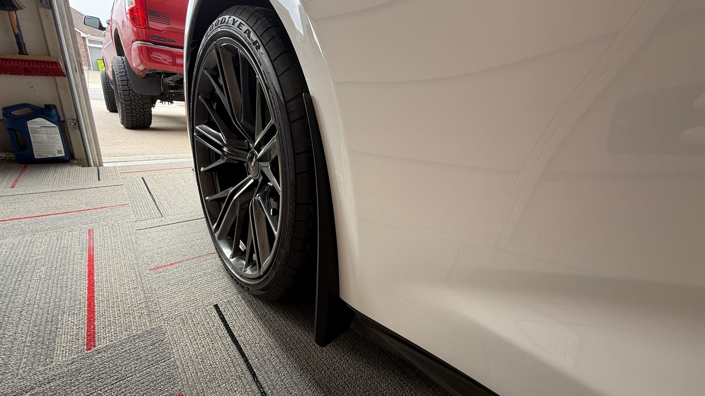 Customer photo review of 6th Gen Camaro Extended Front & Rear Splash Guards