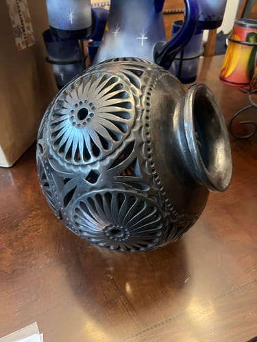 Customer photo review of Oaxaca Black Clay Large Black Pottery Vase Barro Negro San Bartolo Jarron