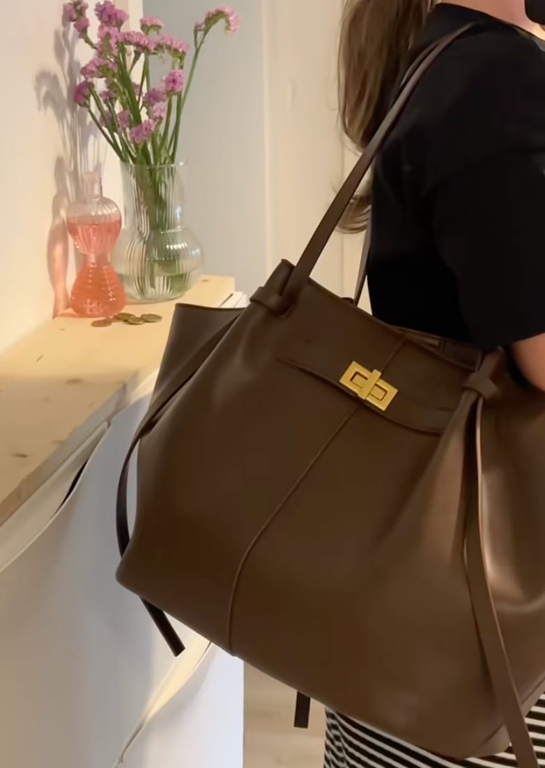 Customer photo review of Gerda Shopper Bag