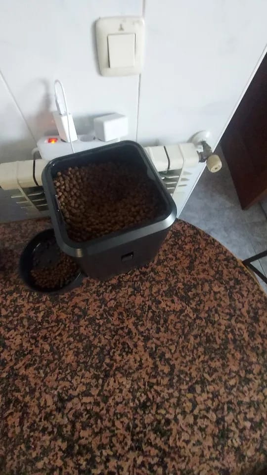 Customer photo review of Smart Pet Feeder