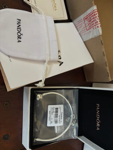 Customer photo review of PULSERA PANDORA CORAZON CENTELLEANTE + CHARM EVANGELINE LUCIERNAGA + KIT