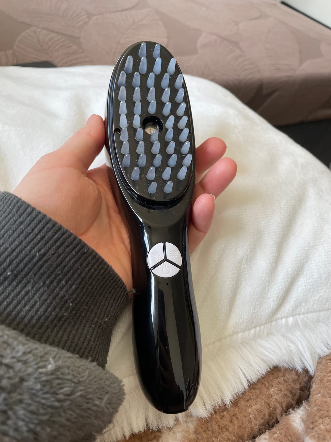 Customer photo review of GrowBrush - 4-i-1 Terapeutisk Hårbørste
