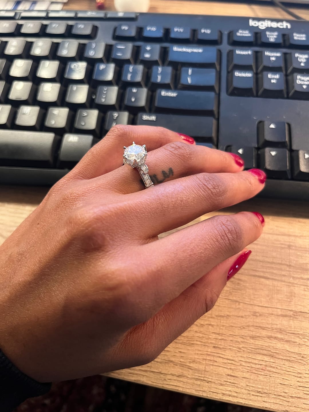 Customer photo review of S925 Moissanite 1.0~2.0 Carat Engagement Ring Promise Ring For Women