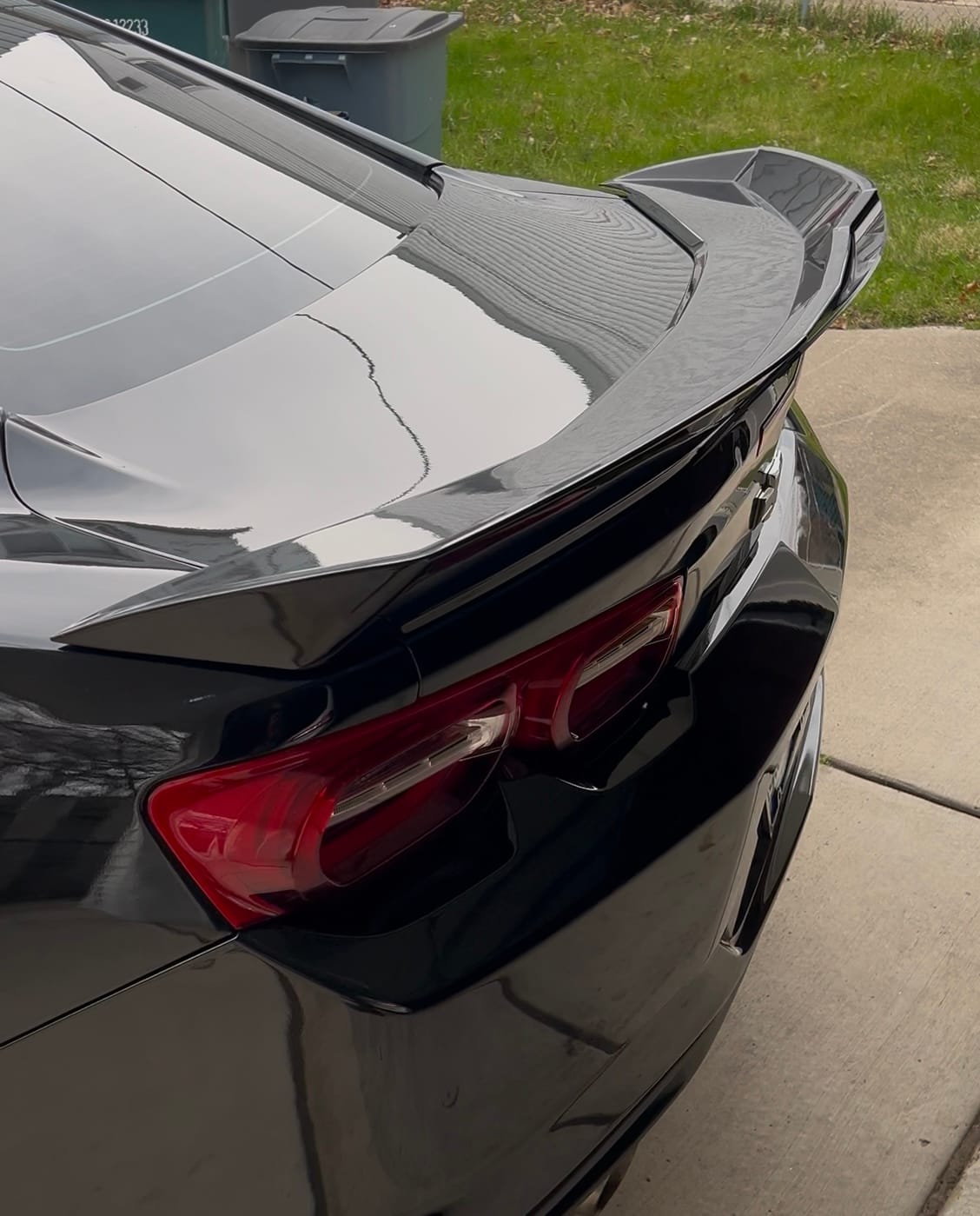 Customer photo review of 6th Gen Camaro Track Package Rear Spoiler
