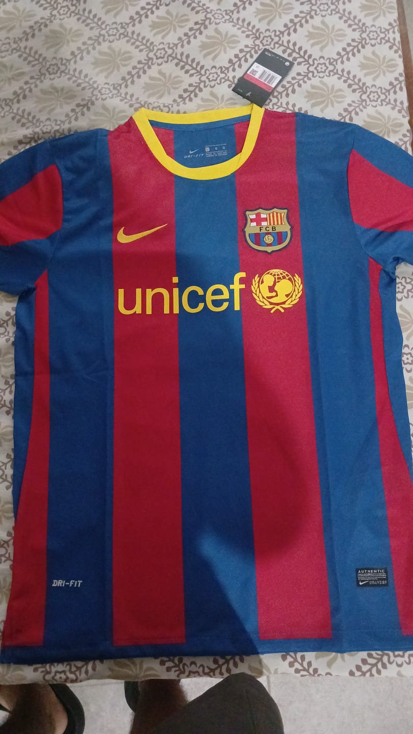 Customer photo review of Jersey Local Barcelona 2010-2011