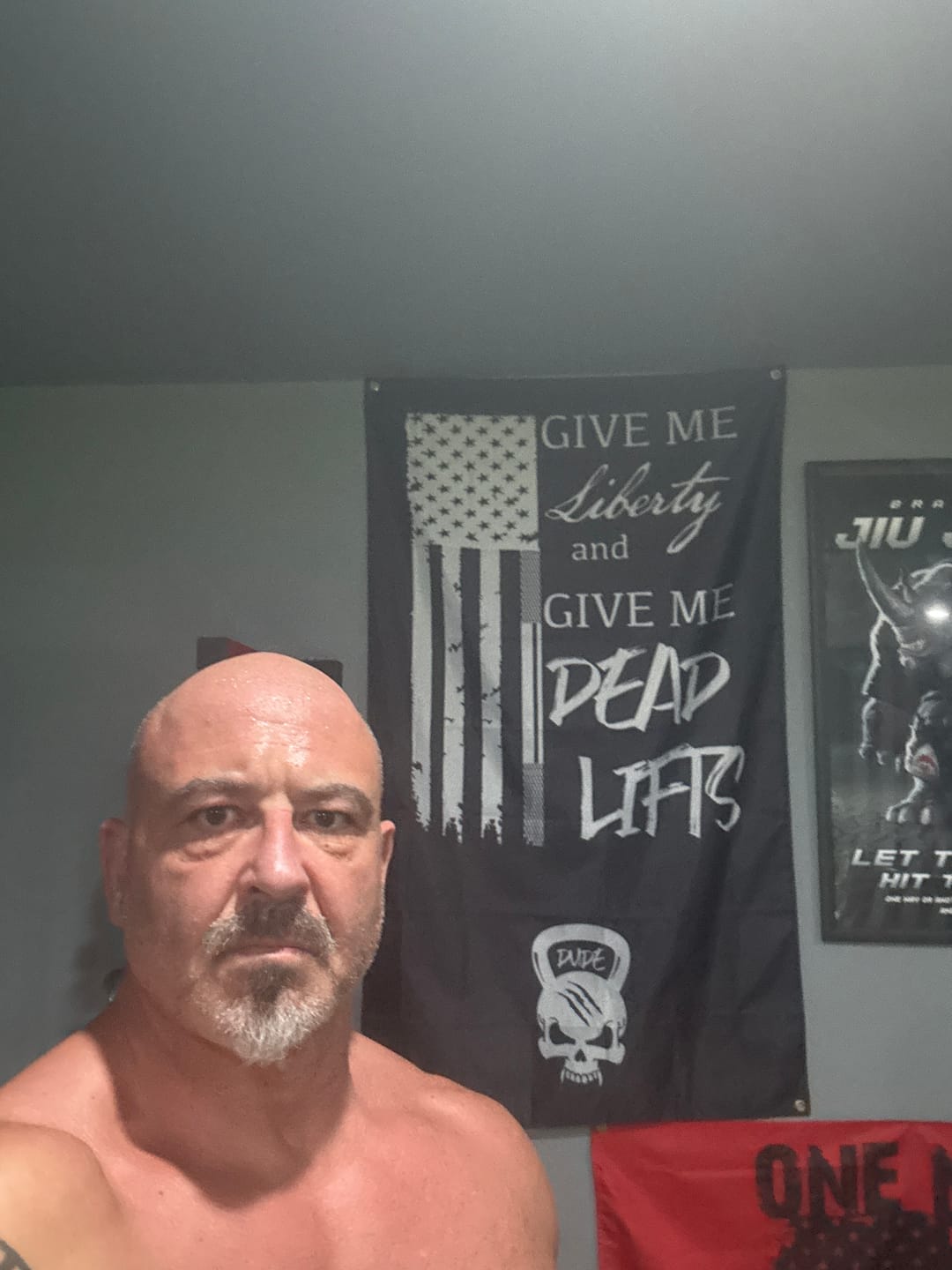 Customer photo review of Dude That Lifts Shirt Club for Him