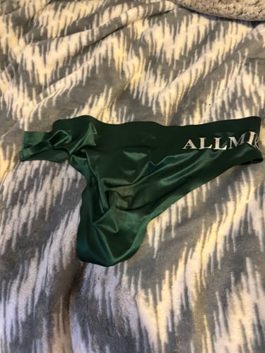 Customer photo review of 4 Pack Men's Sexy Seamless T-back Thongs