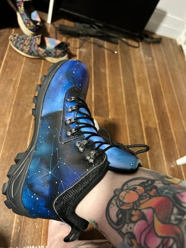 Customer photo review of Deep Blue Outdoor Boots - Water Resistant Vegan Leather Trekking Shoes with Durable Soles
