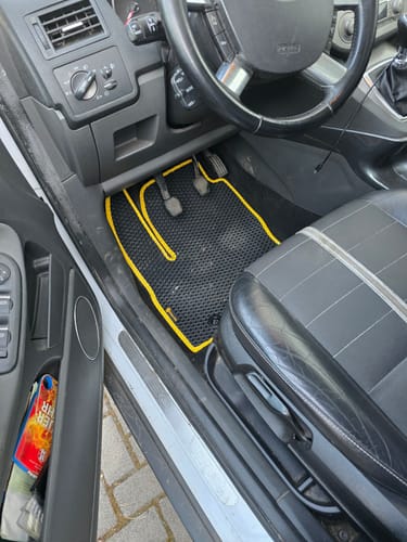 Customer photo review of Auto Fußmatten nach Maß - Komplettset