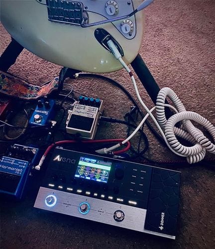 Customer photo review of Donner Arena 2000  Guitar Pedal
