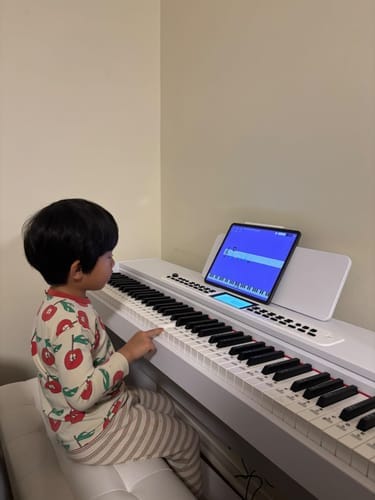 Customer photo review of Donner DDP-95 Upright Digital Piano
