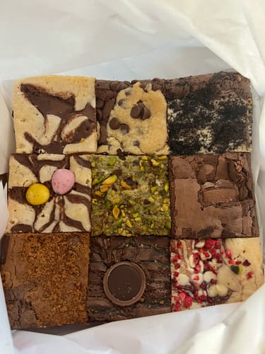 Customer photo review of Brownie & Blondie Mixed Box