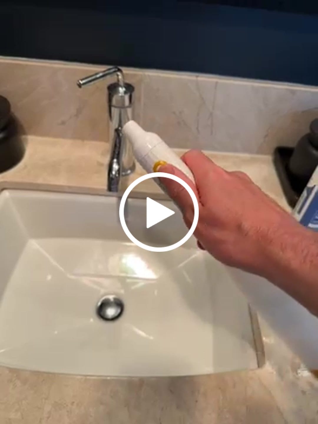 Customer video review of PureJet Rechargeable Portable Bidet