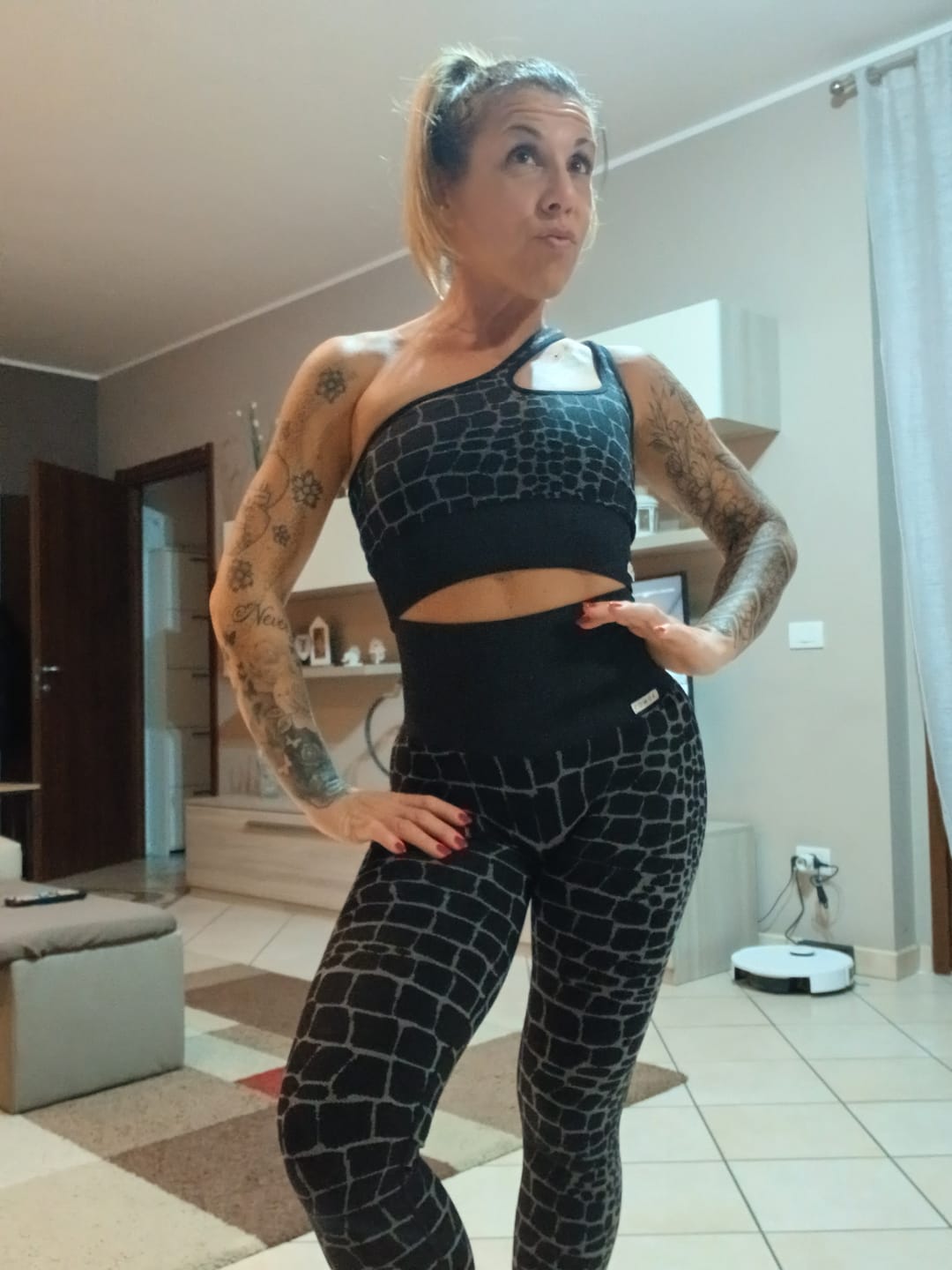 Customer photo review of Leggings Push Up All-Up Cocco Nero