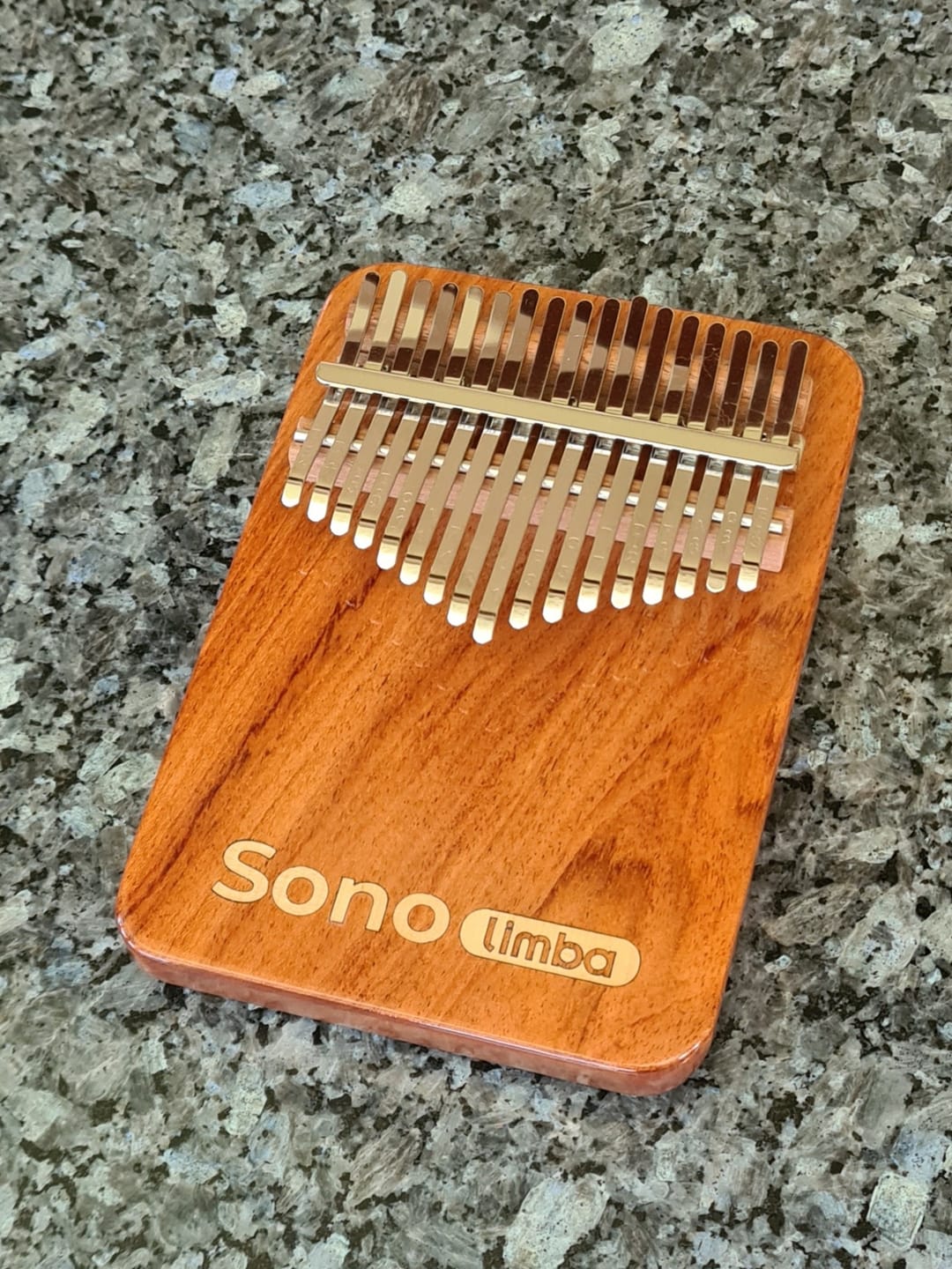 Customer photo review of Sonodrum Kalimba - Sonolimba - Afrikanisches Korallenholz
