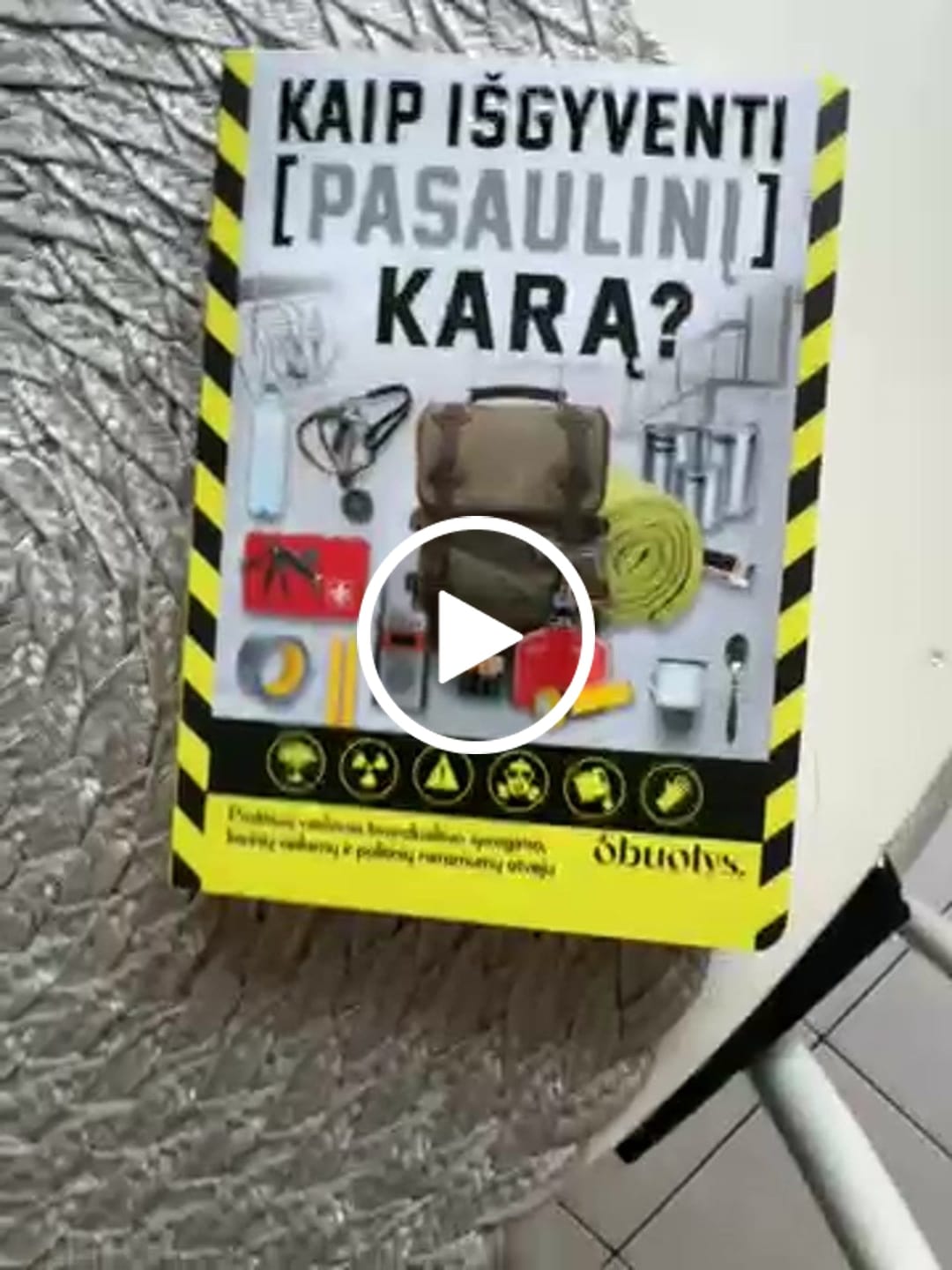 Customer video review of Kaip išgyventi pasaulinį karą: praktinis vadovas branduolinio sprogimo, karinių veiksmų ir politinių neramumų atveju