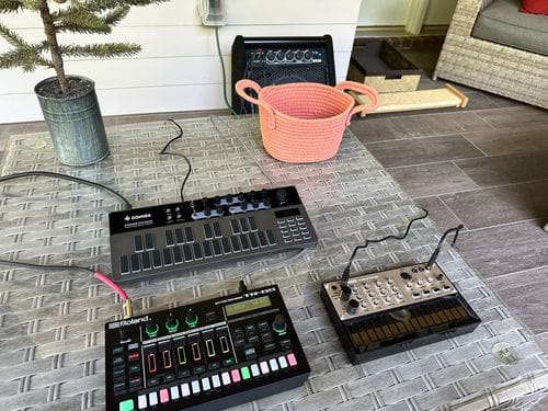 Customer photo review of Donner Essential B1  Synthesizer
