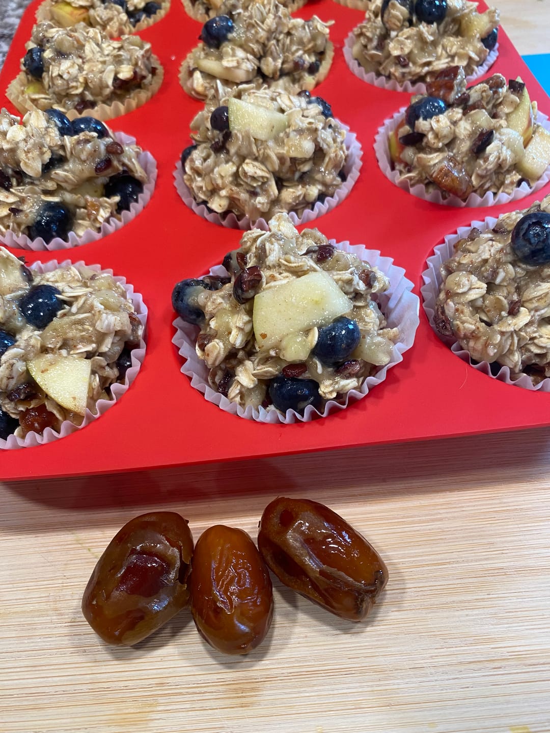 Customer photo review of Organic Zahidi Dates Box
