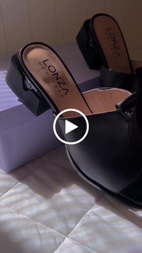 Customer video review of Klara Black