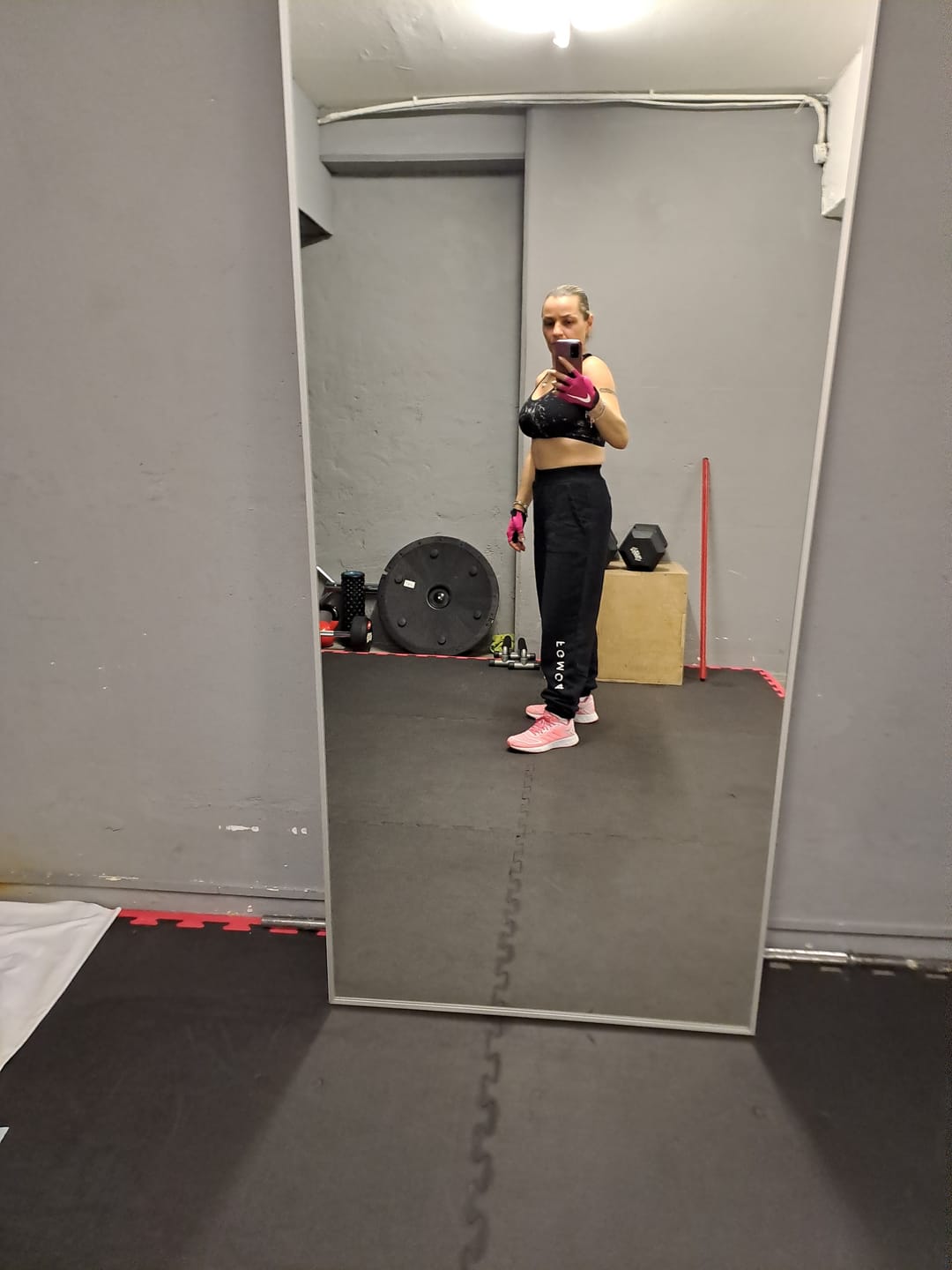 Customer photo review of Jogger Slim Ikonic FW 24/25 Nero