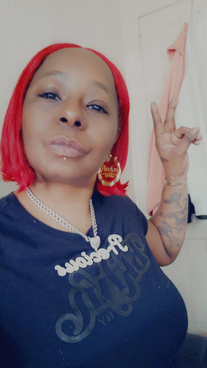 Customer photo review of LUXIIVA® CURSIVE FONT ICED OUT-BAGUETTE CUSTOM NAME PENDANT