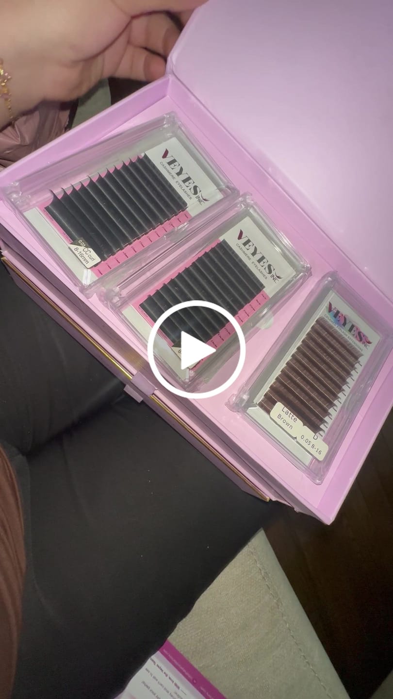 Customer video review of Veyes MUST-HAVE 3-layer Lash Kits