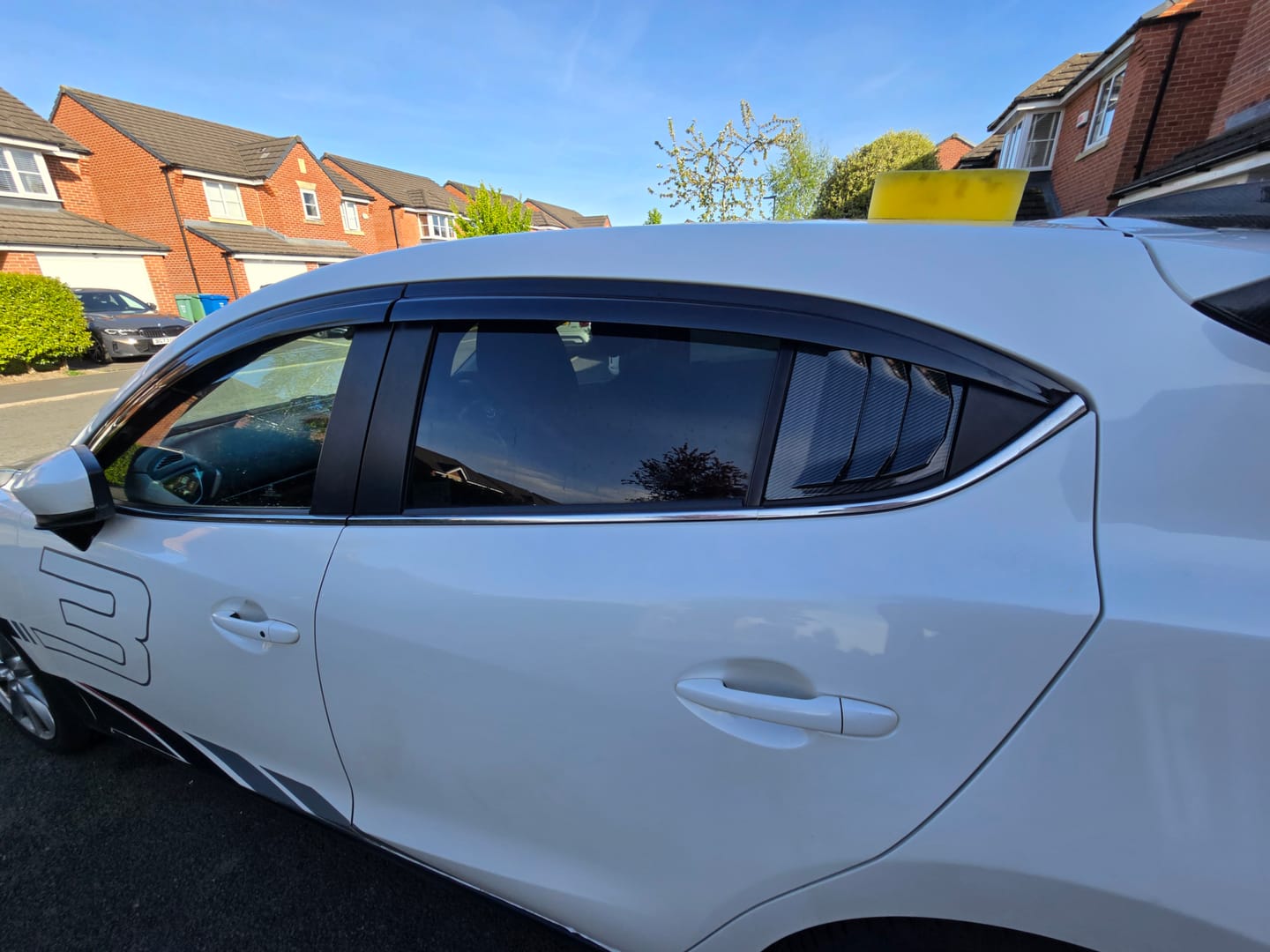 Customer photo review of Auto Clover Wind Deflectors Set for Mazda 3 2014 - 2018 MK3 (4 pieces)