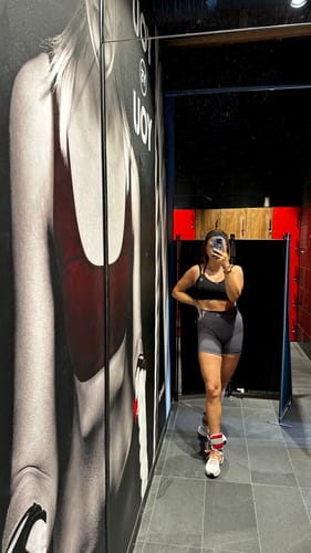 Customer photo review of Le Short Ventre-Plat