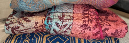 Customer photo review of Willow Rhea Ring Sling by Oscha
