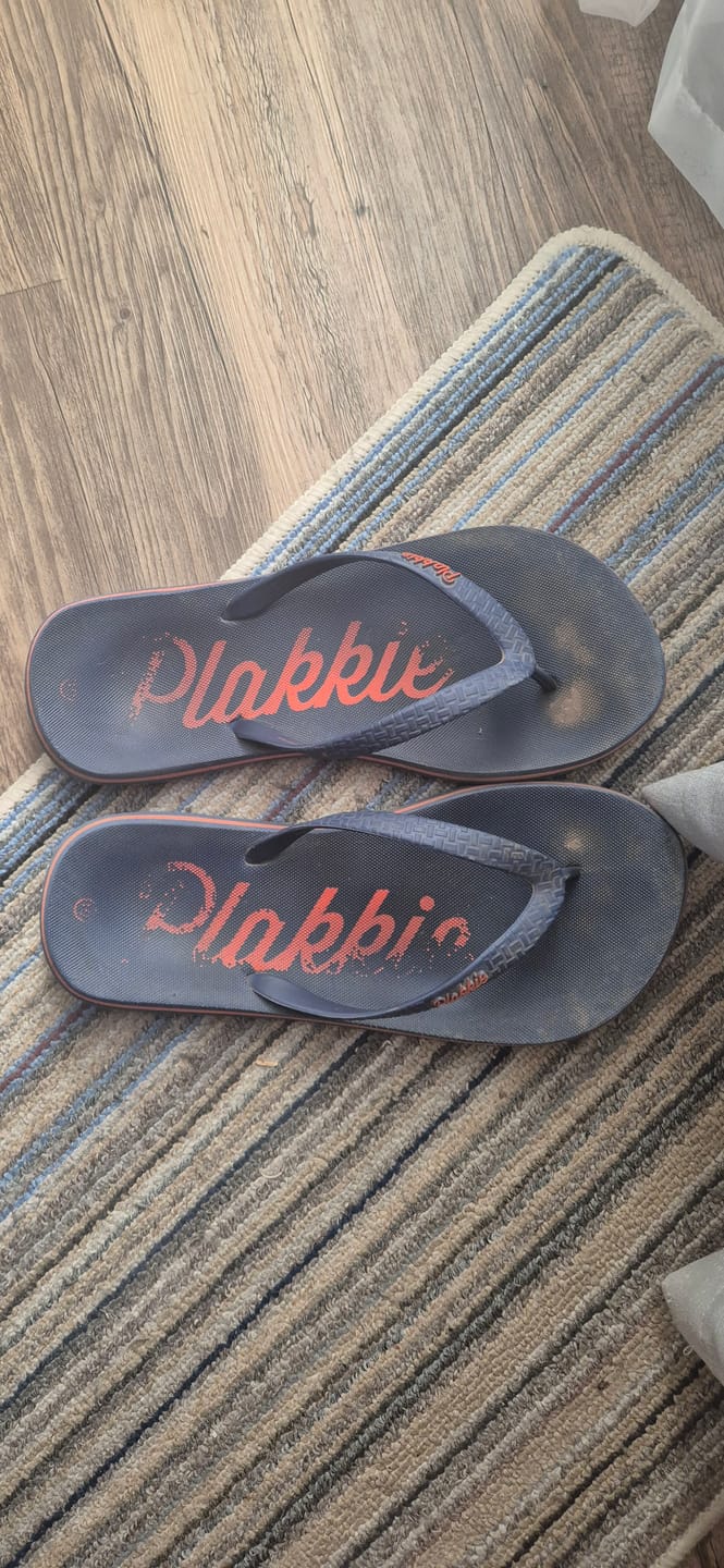 Customer photo review of Plakkie Gonubie (Blue and Orange)